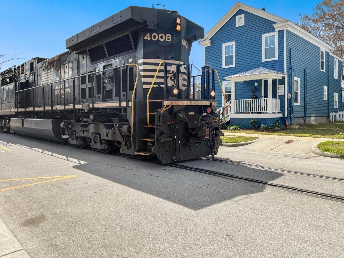 Higgins Downtown Depot Villa New Bern Exterior photo